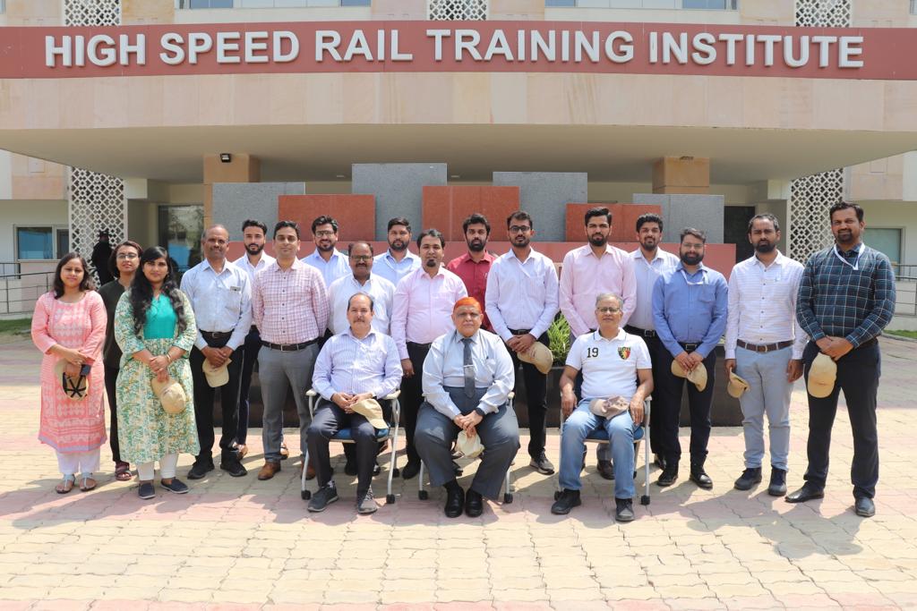 NHSRCL organized three days training program for its managerial staff at High-Speed Rail Training Institute, Vadodara from 24th to 26th March 2022. They were being provided hands-on training on various aspects of HSR technology including sessions on Japanese Culture & Business Practices, team buildi